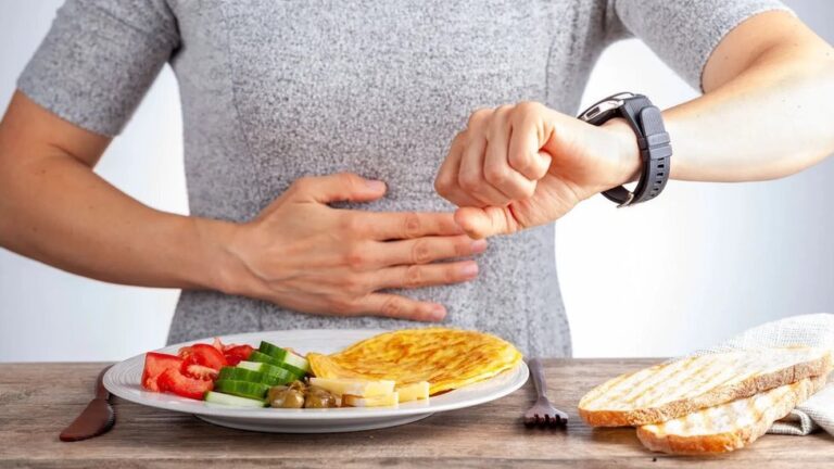 الصيام الجاف مقابل الصيام المتقطع هل هناك فرق حقيقي؟